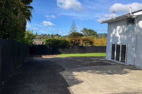 Photo of property in 78 Lantana Road, Green Bay, Auckland, 0604