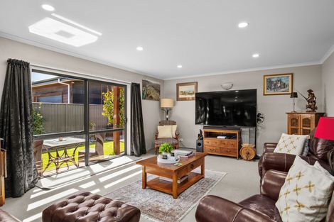 Photo of property in 23 Albert Drive, Clyde, 9330