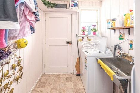 Photo of property in 52 Cuba Street, Marton, 4710