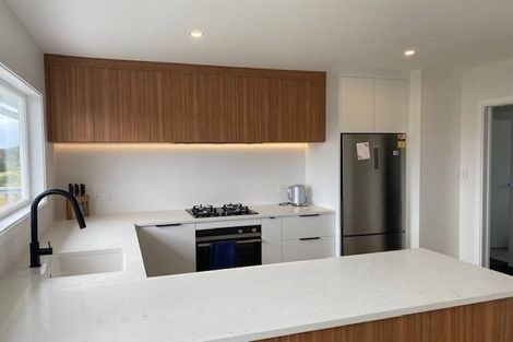 Photo of property in 25 Breton Grove, Kingston, Wellington, 6021