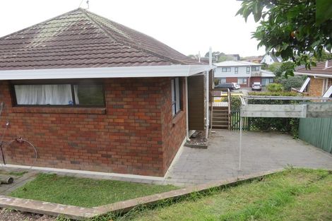 Photo of property in 10 Lexington Drive, Botany Downs, Auckland, 2010