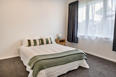 Photo of property in 42 Coates Street, Tawa, Wellington, 5028