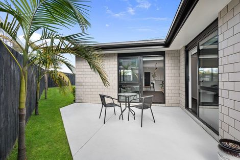 Photo of property in 75a Rototuna Road, Rototuna, Hamilton, 3210