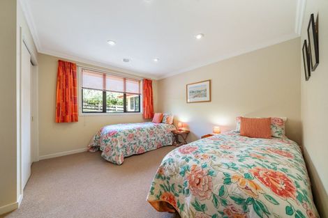 Photo of property in 9 Marua Palm Grove, Timberlea, Upper Hutt, 5018