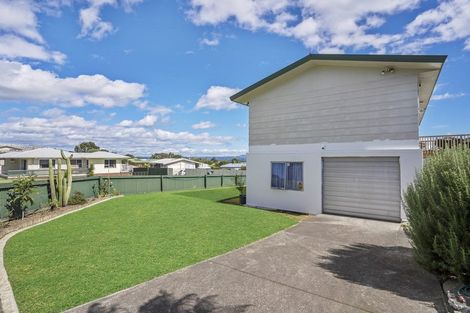 Photo of property in 2 Ngaparaoa Drive, Maketu, Te Puke, 3189