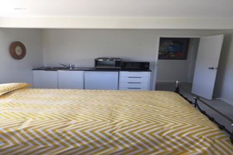 Photo of property in 52 Seaview Road, Paremata, Porirua, 5024