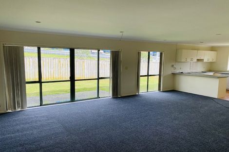 Photo of property in 88 Bluebird Crescent, Unsworth Heights, Auckland, 0632