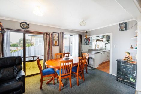 Photo of property in 52 Sherwill Street, Feilding, 4702