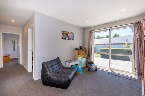 Photo of property in 21 Marlowe Place, Rolleston, 7614