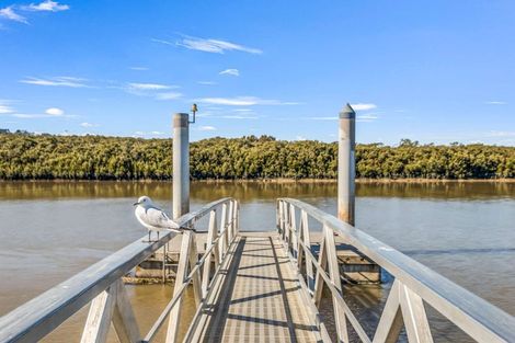 Photo of property in 43b Springs Road, Parakai, 0830