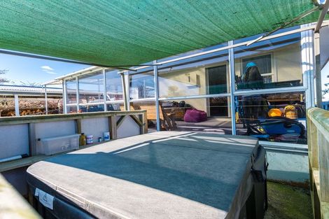 Photo of property in 50 Rhodes Street, Waimate, 7924