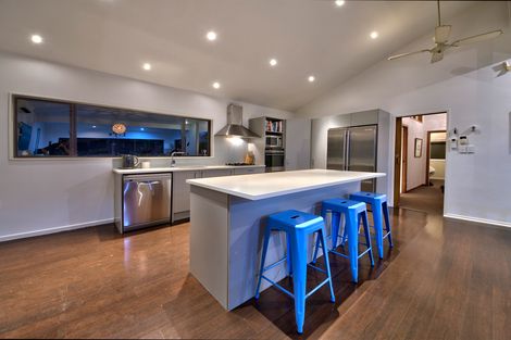 Photo of property in 103 Waima Crescent, Titirangi, Auckland, 0604