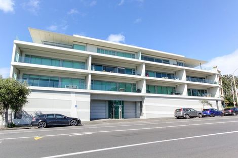 Photo of property in The Reef, 93 Saint Aubyn Street, New Plymouth, 4310