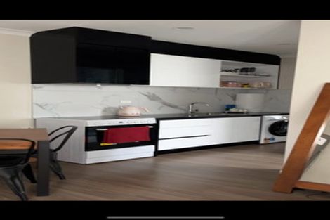 Photo of property in 9 Haku Road, Flat Bush, Auckland, 2019