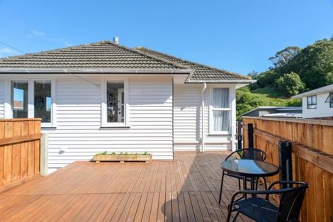 Photo of property in 9 Greer Crescent, Tawa, Wellington, 5028