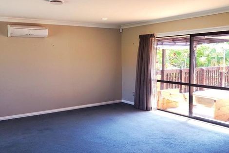 Photo of property in 29 Cottesmore Place, Huntington Park, Auckland, 2013
