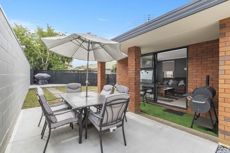 Photo of property in 2/1 Saints Court, Manurewa, Auckland, 2102