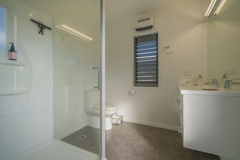 Photo of property in 122 Pepe Road, Tairua, 3508