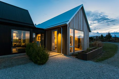 Photo of property in 13 D'archiac Drive, Lake Tekapo, 7999