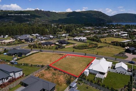 Photo of property in 6 Pukatea Lane, Kinloch, Taupo, 3377