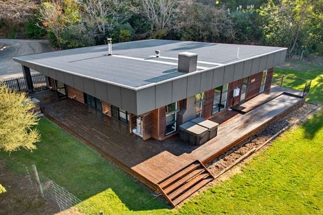 Photo of property in 334 Aokautere Drive, Aokautere, Palmerston North, 4471