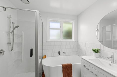 Photo of property in 8 Chedworth Avenue, Bishopdale, Christchurch, 8053