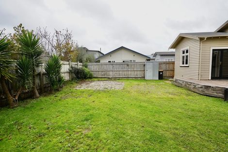 Photo of property in 27 Milverton Avenue, Hokowhitu, Palmerston North, 4410
