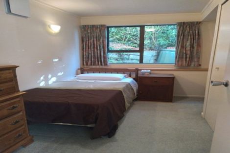 Photo of property in 20 Kahu Road, Paremata, Porirua, 5024