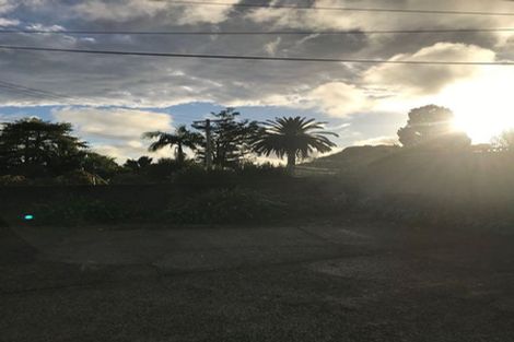 Photo of property in 4/2b Queensway, Three Kings, Auckland, 1024