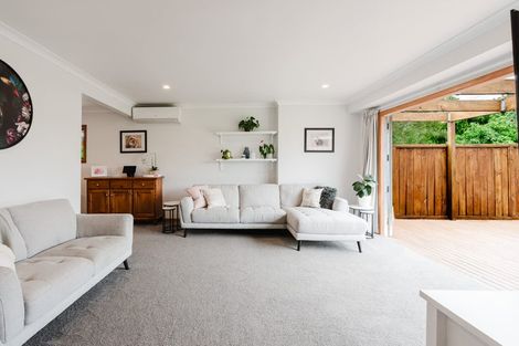 Photo of property in 10 Windsor Road, Maeroa, Hamilton, 3200