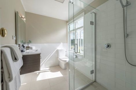 Photo of property in 81 Oraha Road, Kumeu, 0892