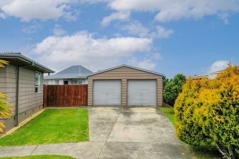 Photo of property in 17 Farnworth Crescent, Whakatane, 3120
