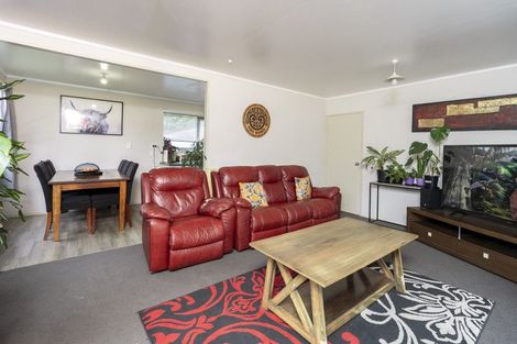 Photo of property in 1 Penney Green, Nawton, Hamilton, 3200