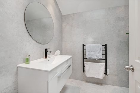 Photo of property in 896 Whangaparaoa Road, Manly, Whangaparaoa, 0930