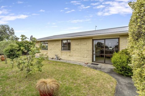 Photo of property in 44 Norfolk Crescent, Otaki Beach, Otaki, 5512