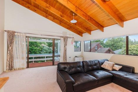 Photo of property in 2 Graham Collins Drive, Windsor Park, Auckland, 0632