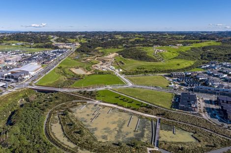 Photo of property in 109 Te Oneroa Way, Long Bay, Auckland, 0630