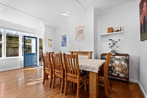 Photo of property in 204a Tukapa Street, Westown, New Plymouth, 4310