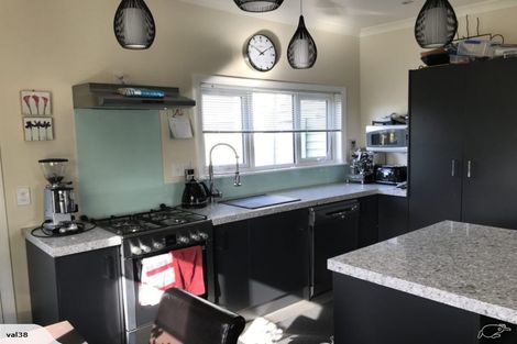 Photo of property in 25 Vincent Street, Waterloo, Lower Hutt, 5011