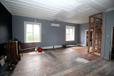 Photo of property in 90 Grey Street, Woodville, 4920