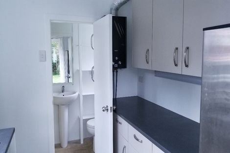 Photo of property in 48 Turanga Road, Henderson Valley, Auckland, 0612