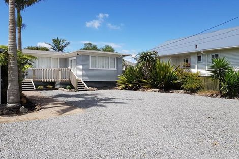 Photo of property in 22 Airdrie Road, Ranui, Auckland, 0612