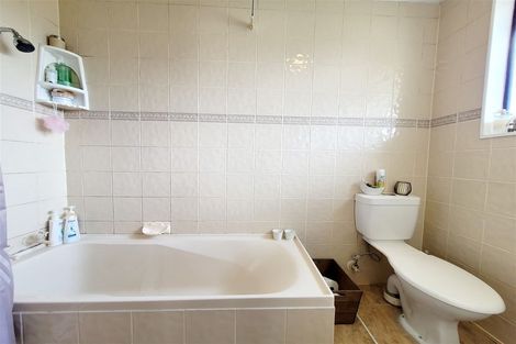 Photo of property in 15 Abilene Crescent, Churton Park, Wellington, 6037