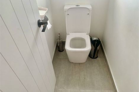 Photo of property in 133 Oreil Avenue, West Harbour, Auckland, 0618