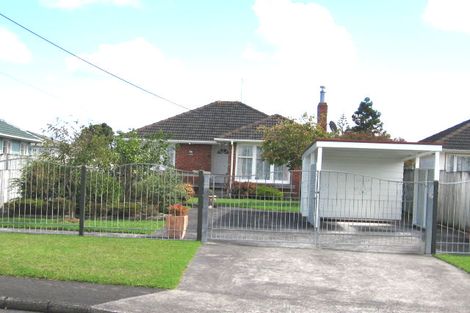 Photo of property in 1/61 Neil Avenue, Te Atatu Peninsula, Auckland, 0610