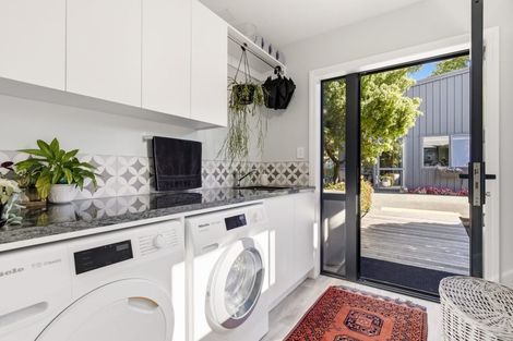 Photo of property in 2 Scenic Heights, Acacia Bay, Taupo, 3330