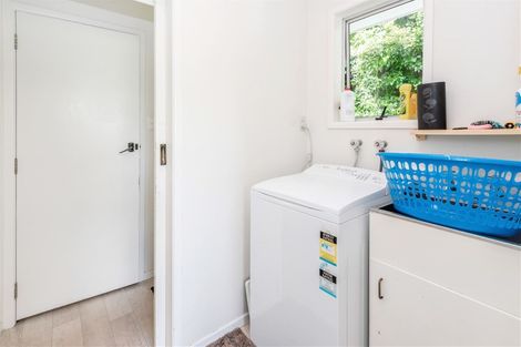 Photo of property in 2/35 Birman Close, Half Moon Bay, Auckland, 2012