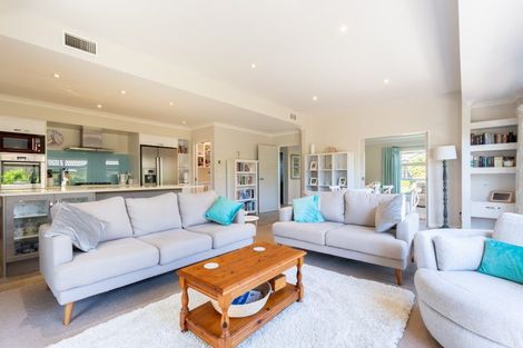 Photo of property in 26 Otupoa Way, Paraparaumu, 5032