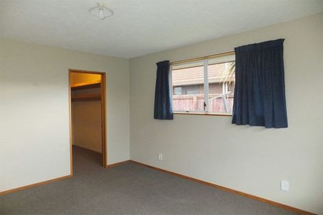 Photo of property in 1/5 Tuscany Place, Beckenham, Christchurch, 8023