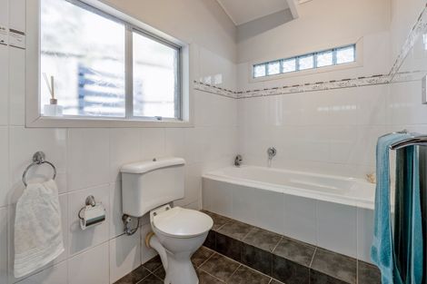 Photo of property in 25 Duncansby Road, Stanmore Bay, Whangaparaoa, 0932